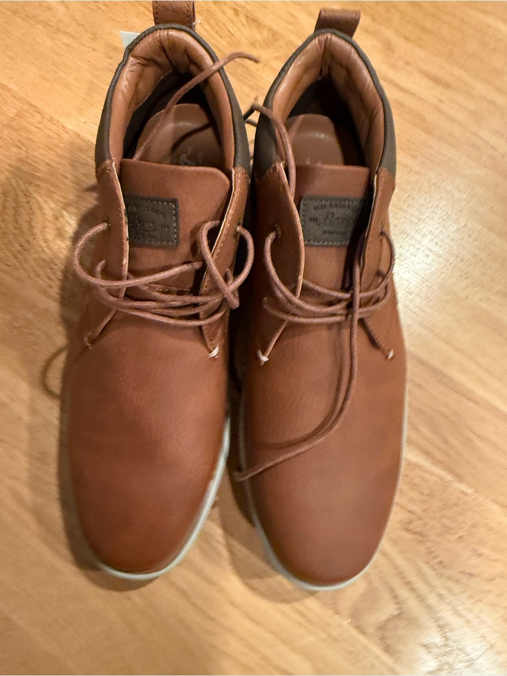G.H. Bass & Co. Men's Tan Brown Chukka Boots